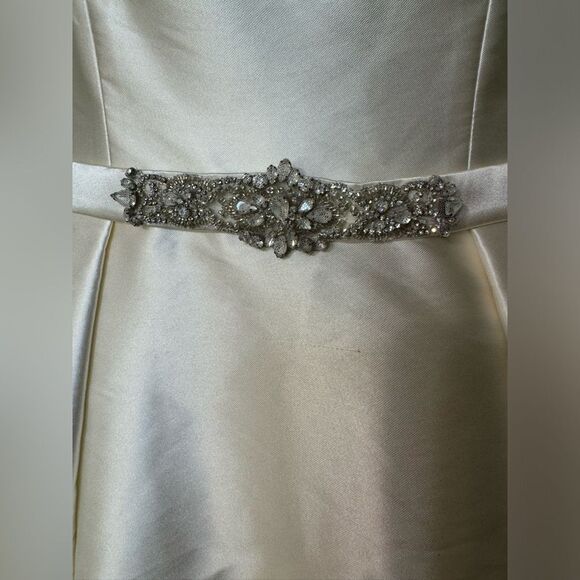 NWT Theia Couture Cream Rhinestone Belt Mini Dress - Picture 4 of 15